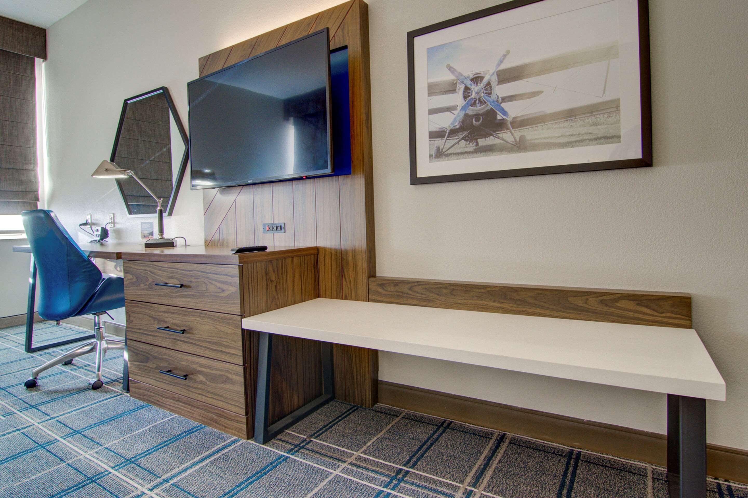 Hotel Comfort Airport Newport News