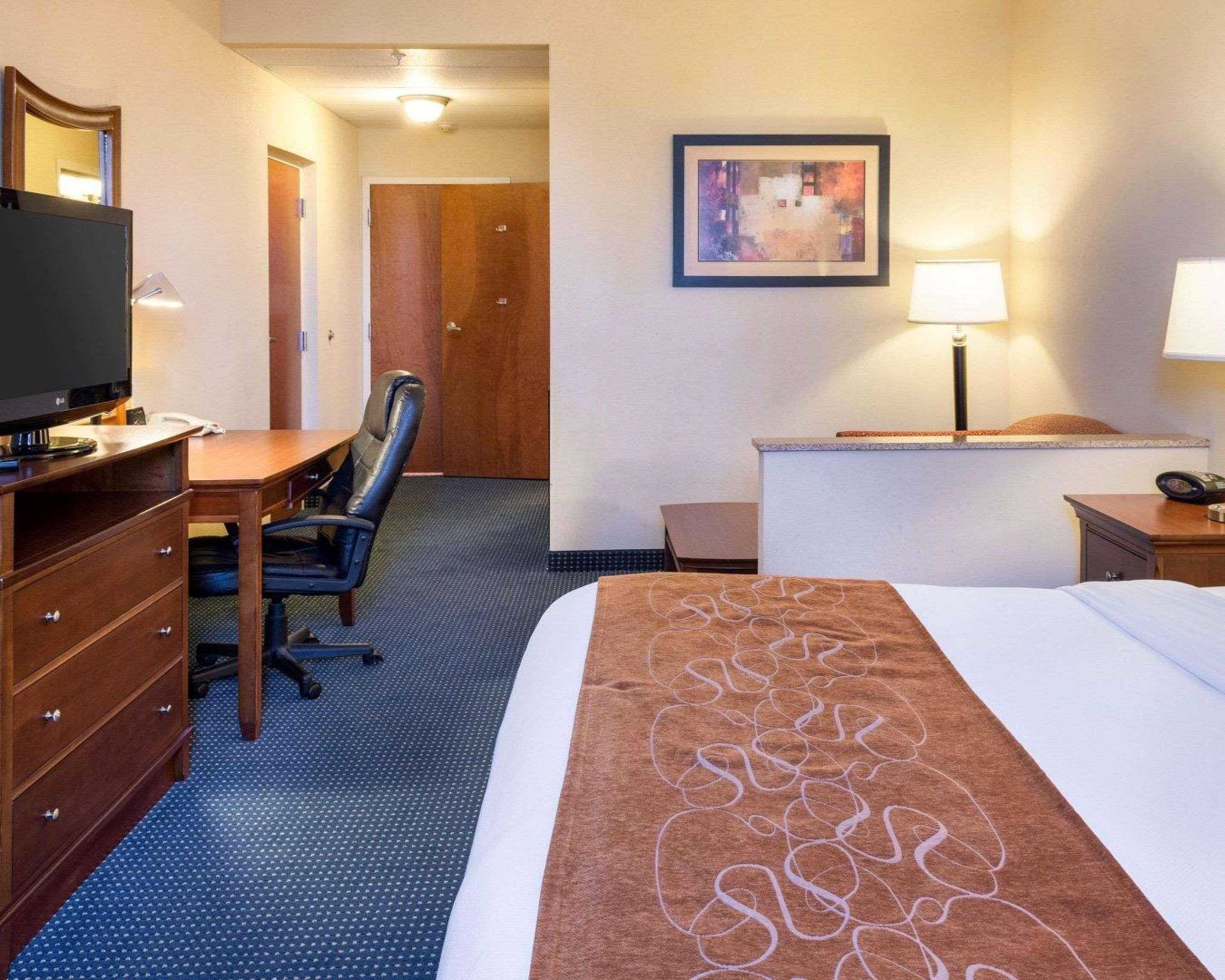 Comfort Airport Hotel 3*