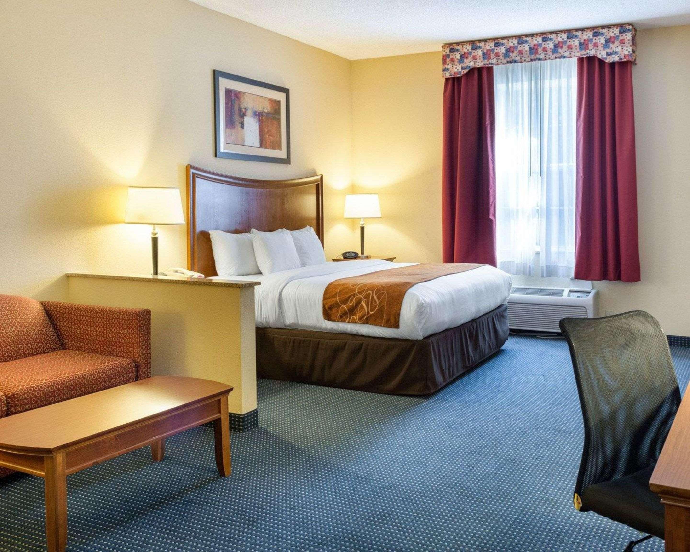 Hotel Comfort Airport 3*